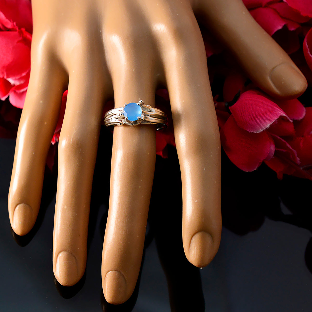 Aisha Feminine Blue Solitaire Ring