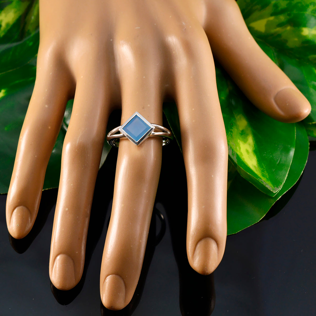 Aiko Feminine Blue Solitaire Ring