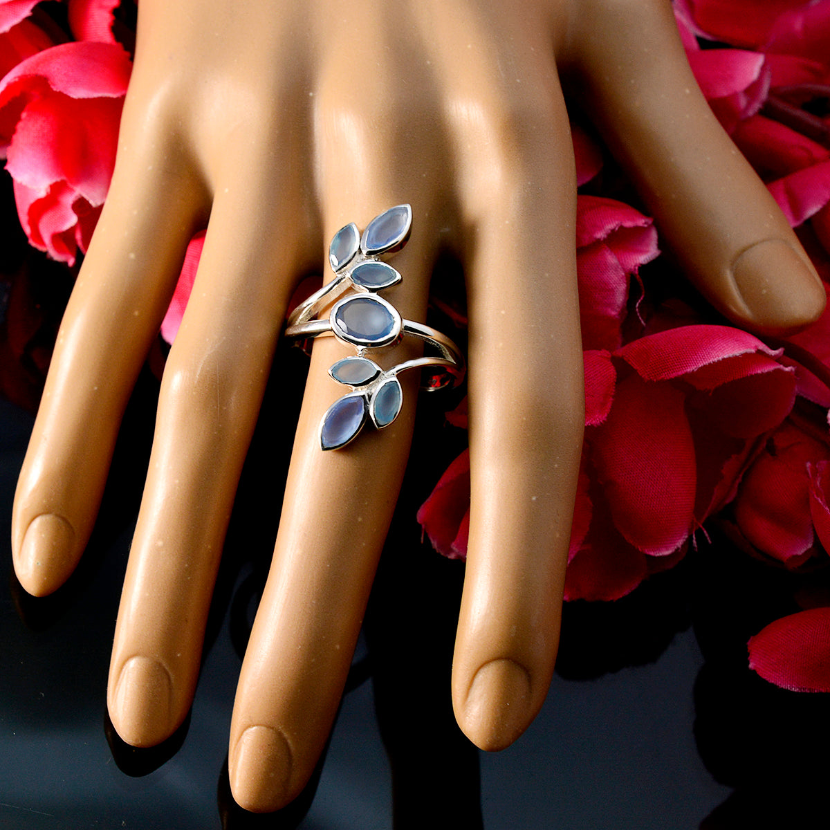 Sofía Leafy Blue Hepta Ring