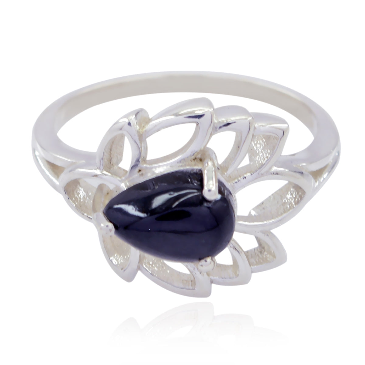 Sara valentine Black Solitaire Ring Black Onyx Black
