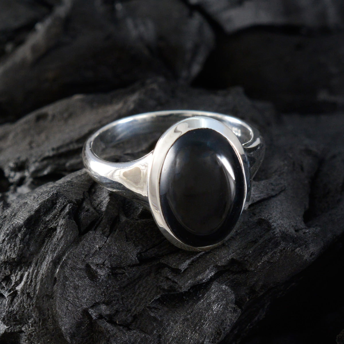Kennedy Trendy Black Solitaire Ring