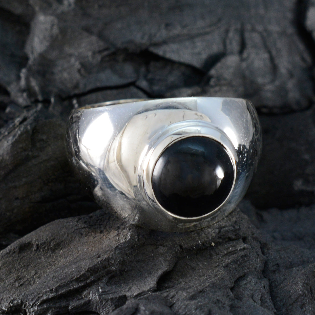 Araya Trendy Black Solitaire Ring