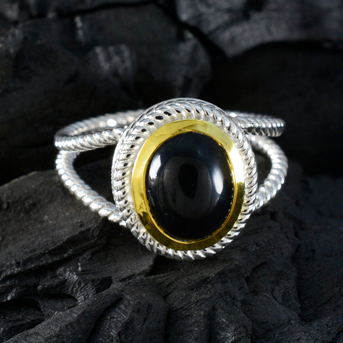 Emilia Rope-Wire Black Solitaire Ring