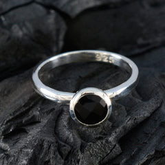 Yuna Contemporary Black Solitaire Ring