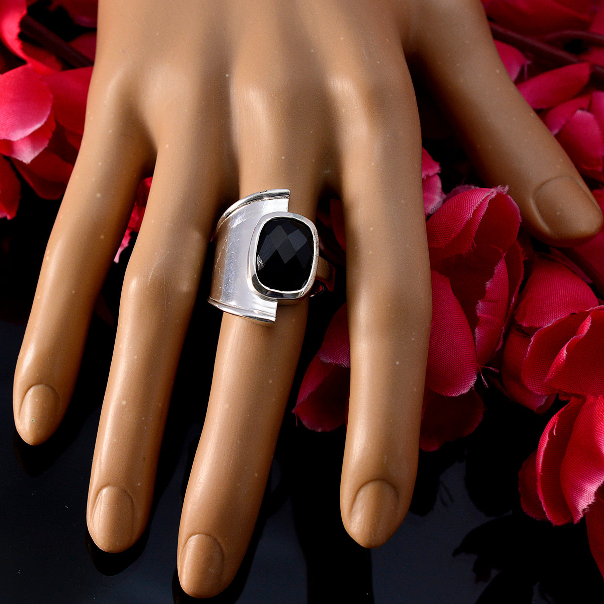 Angel Signet Black Solitaire Ring