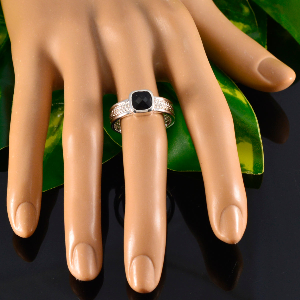 Patricia Rope-Wire Black Solitaire Band