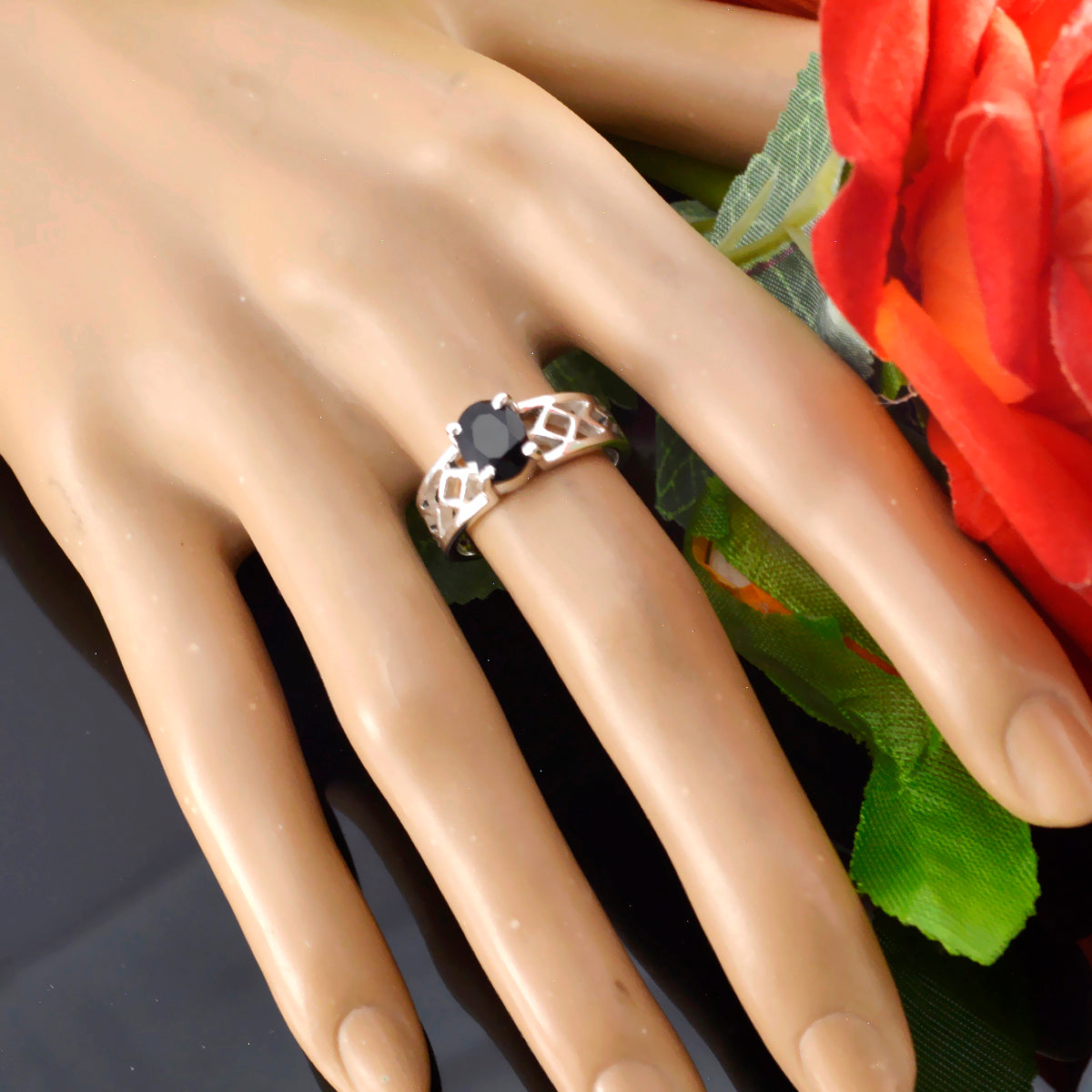 Ayesha Rope-Wire Black Solitaire Ring