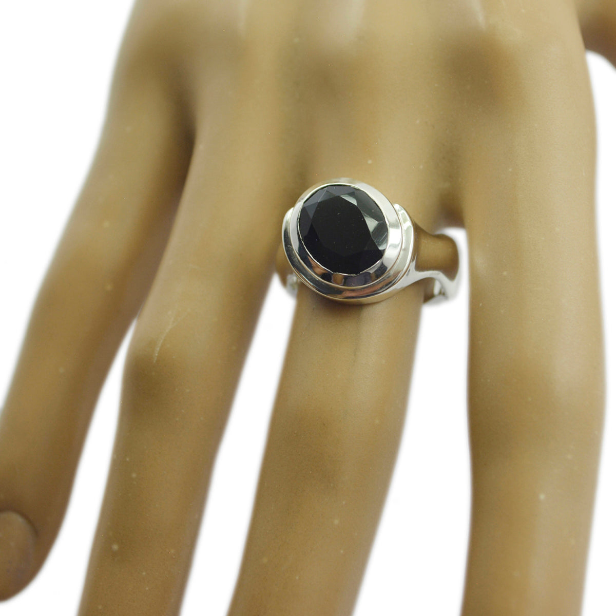 Araya Fairytale Black Solitaire Ring