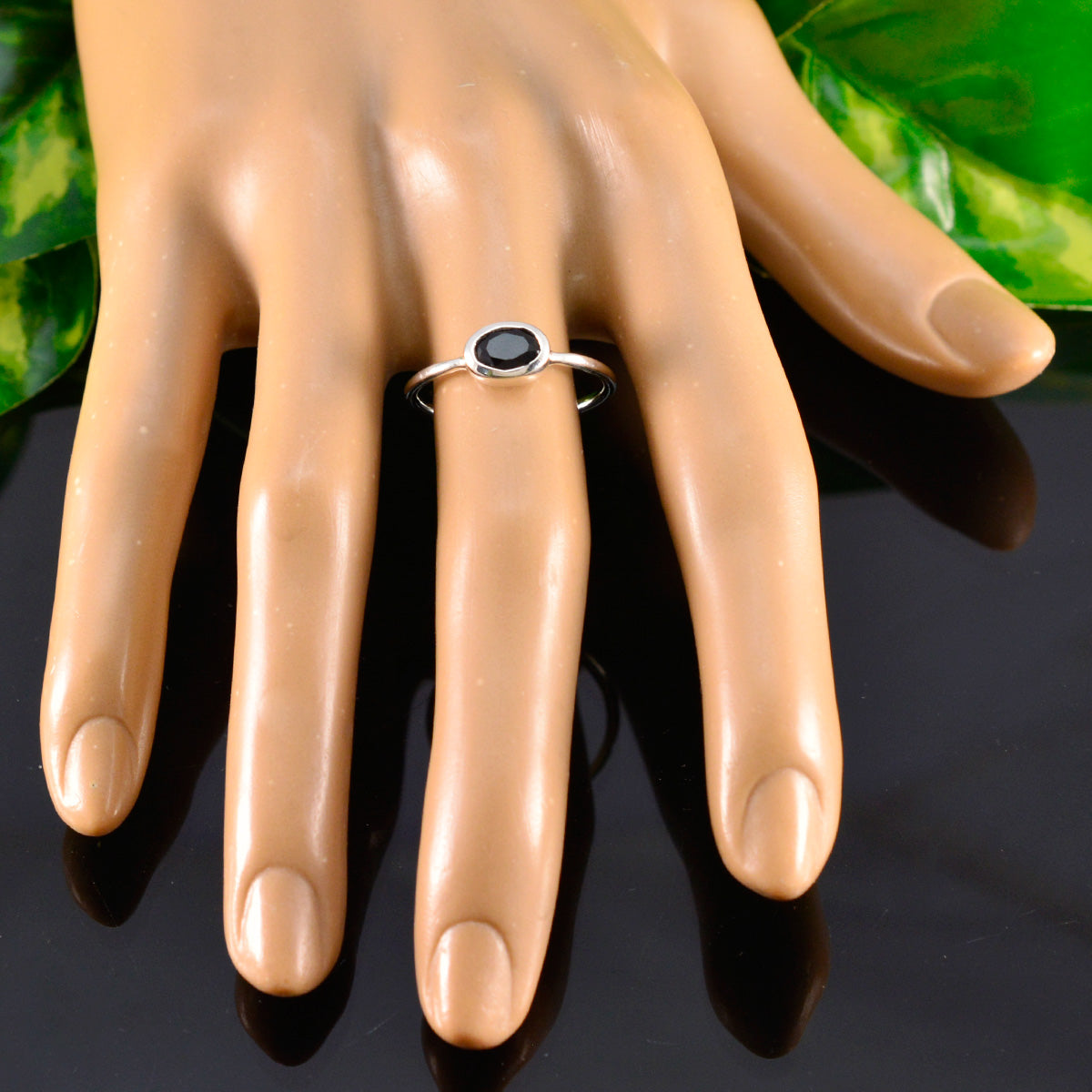 Putri Feminine Black Solitaire Ring