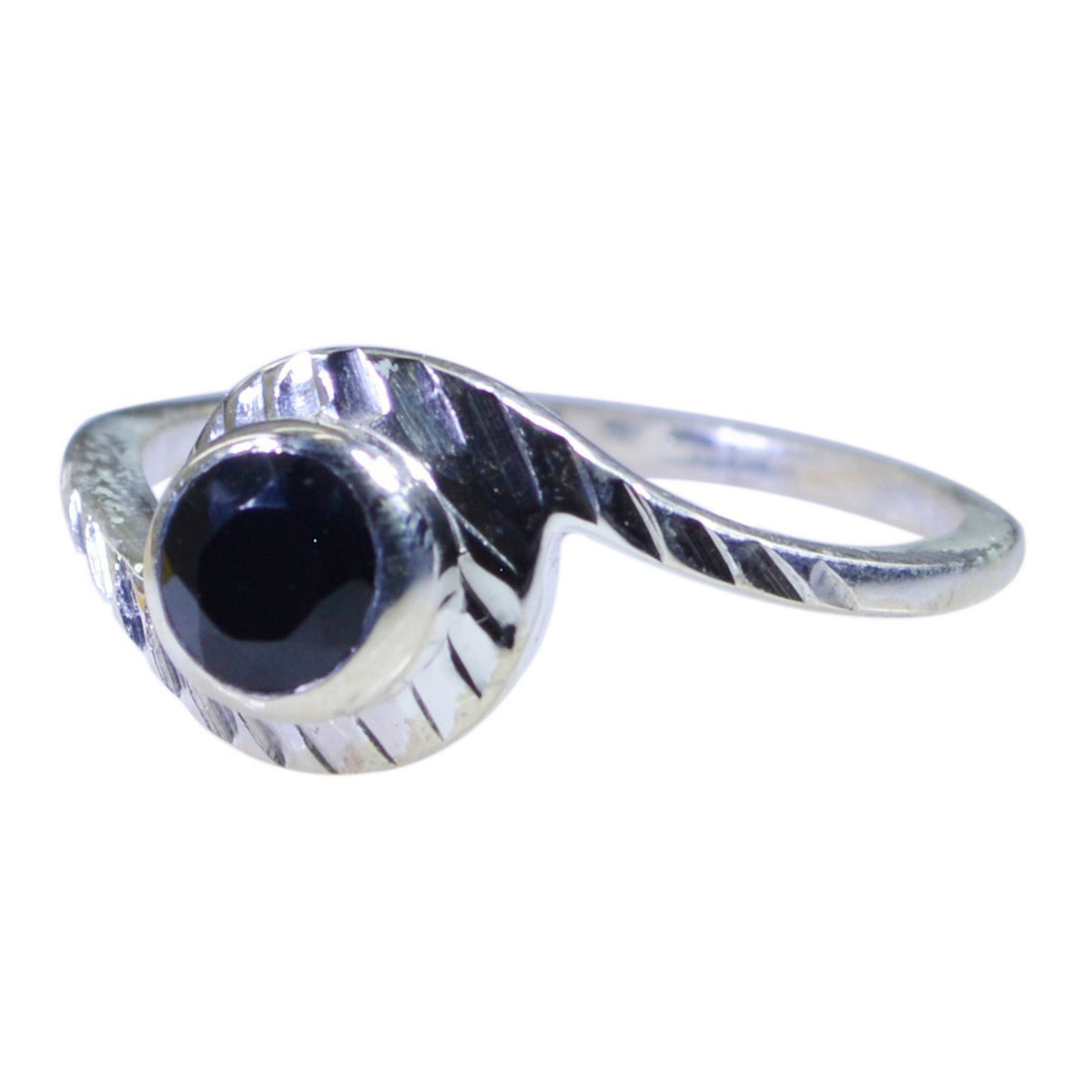 Saanvi Trendy Black Solitaire Ring