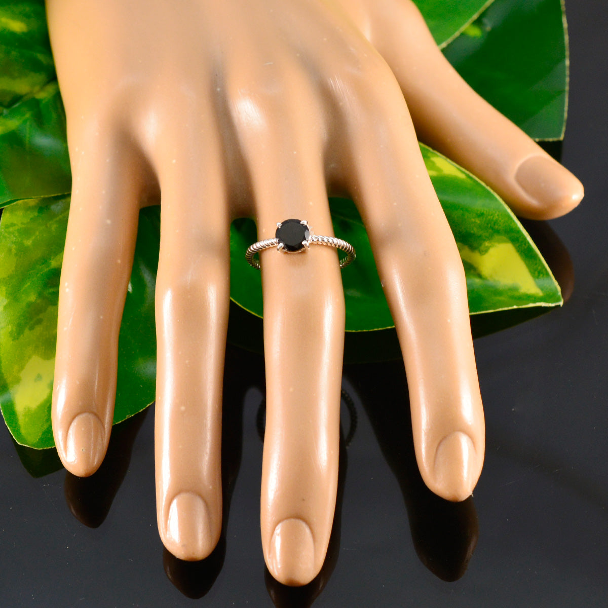 Ji-eun Twist Black Solitaire Ring