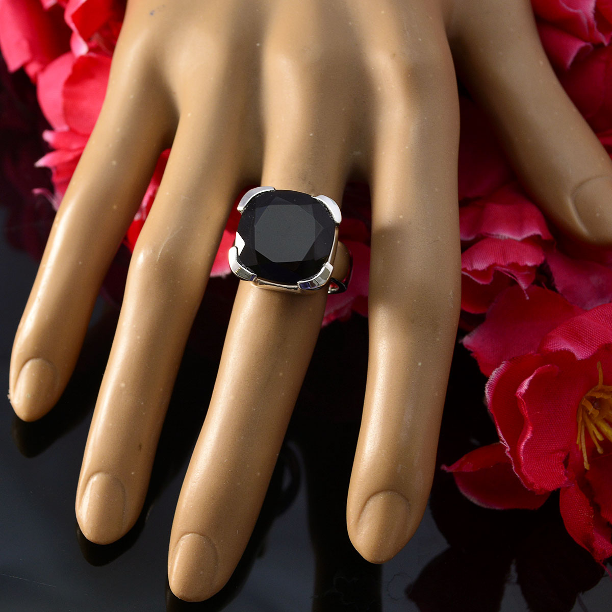 Victoria Signet Black Solitaire Ring