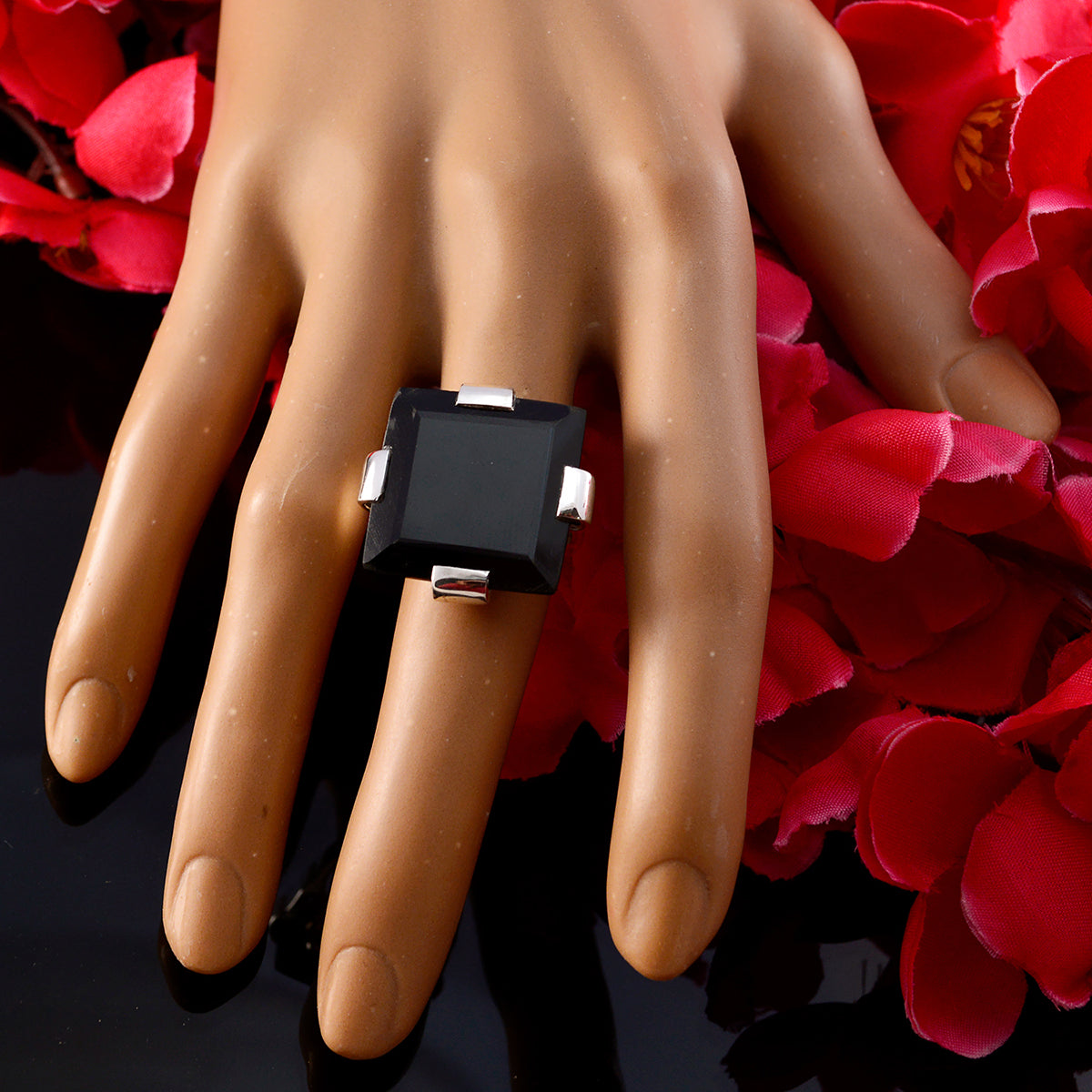 Agnes Artisan Black Solitaire Ring