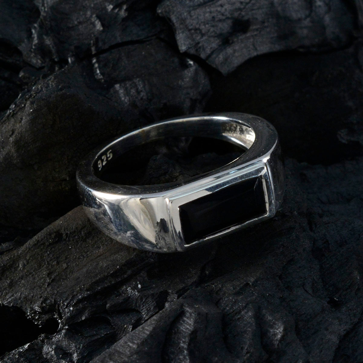 Joaquina Cultural Black Solitaire Ring