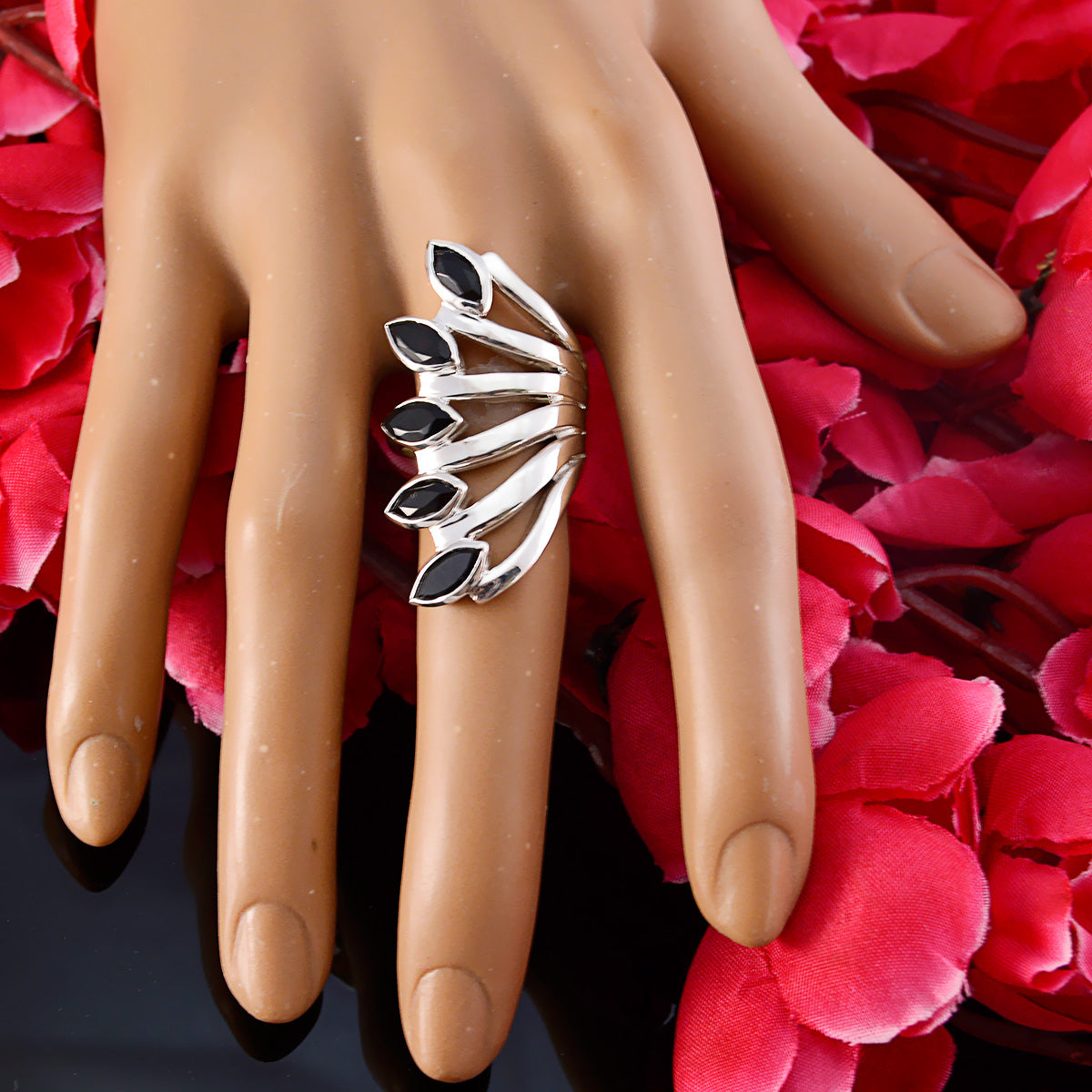 Grace Traditional Black Penta Ring