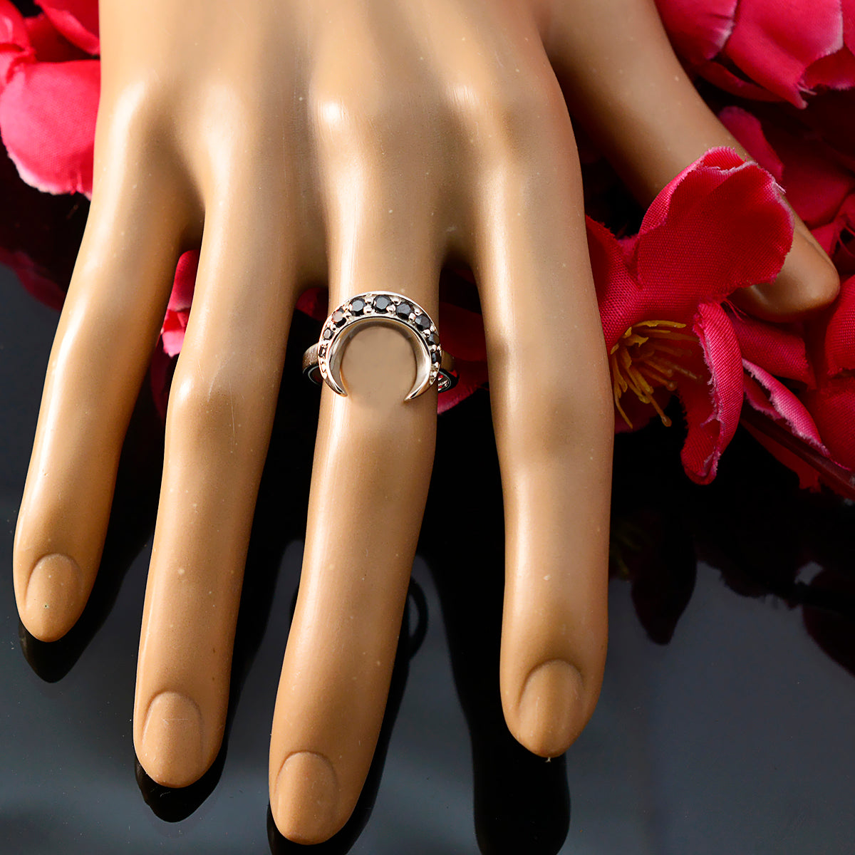 Isabella Trendy Black multiple Ring