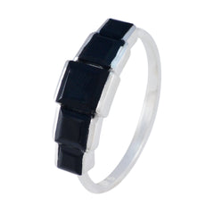 Audrey Glamorous Black Penta Ring