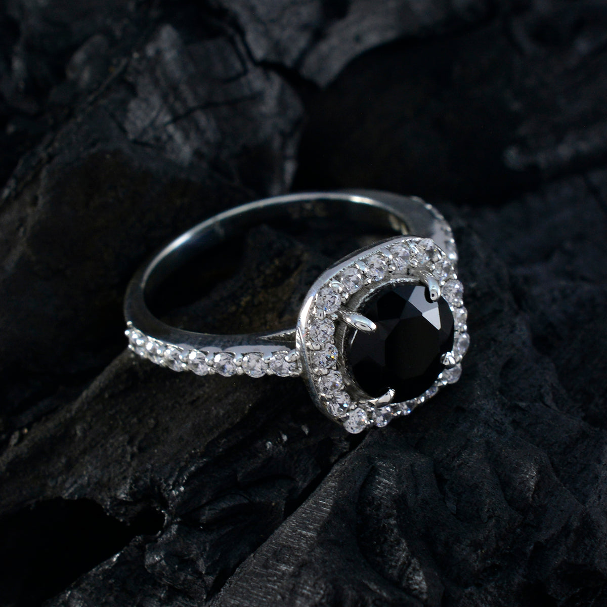 Ayesha Abstract Black Halo Ring