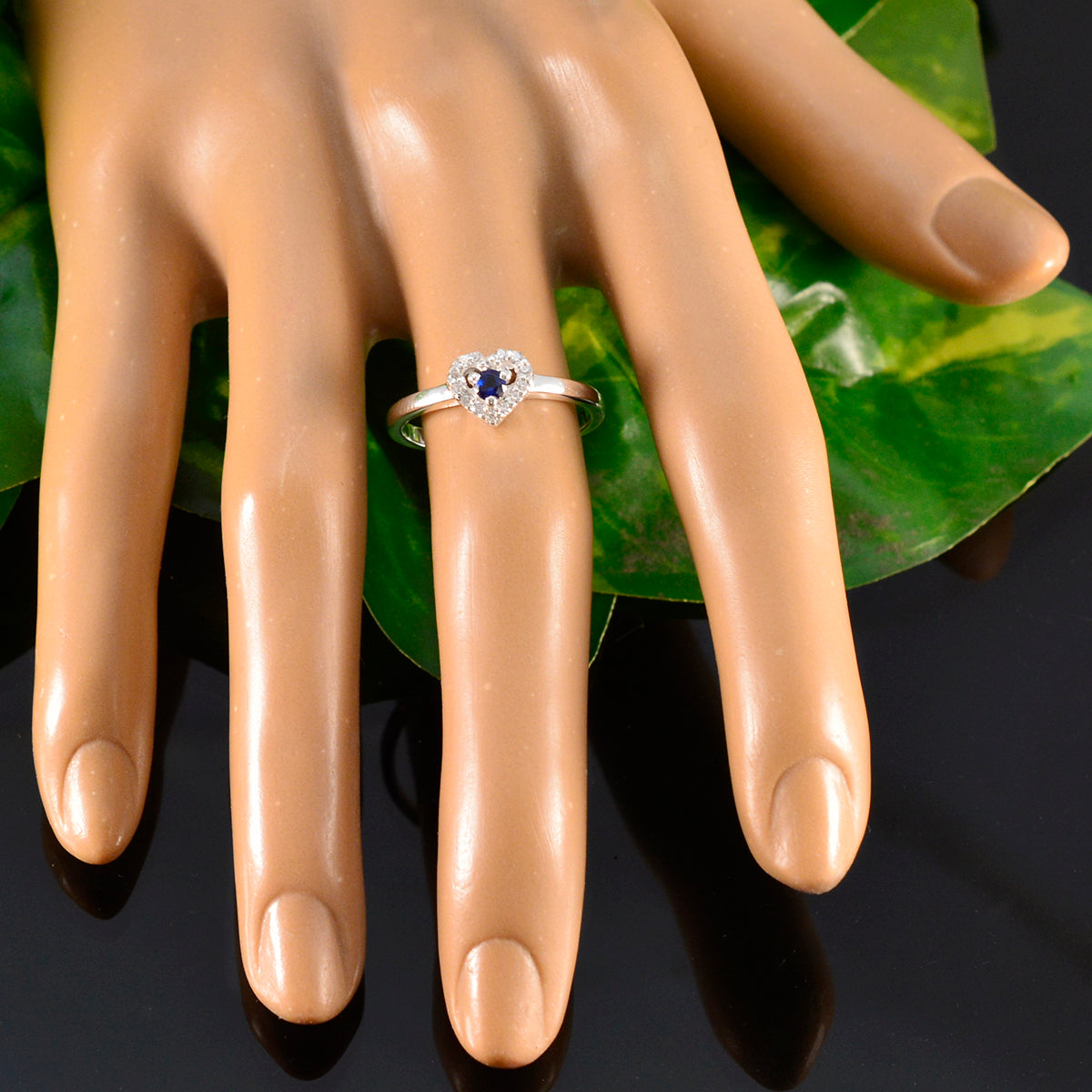 Natcha Trendy Blue Halo Ring