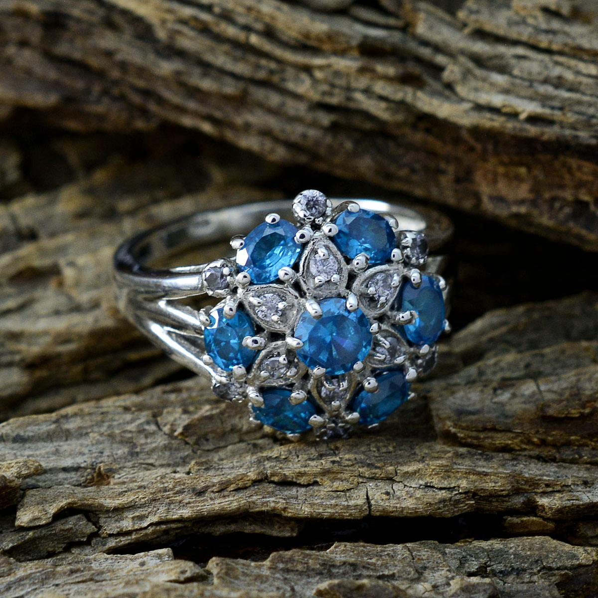 Nisa Sophisticated Blue multiple Ring