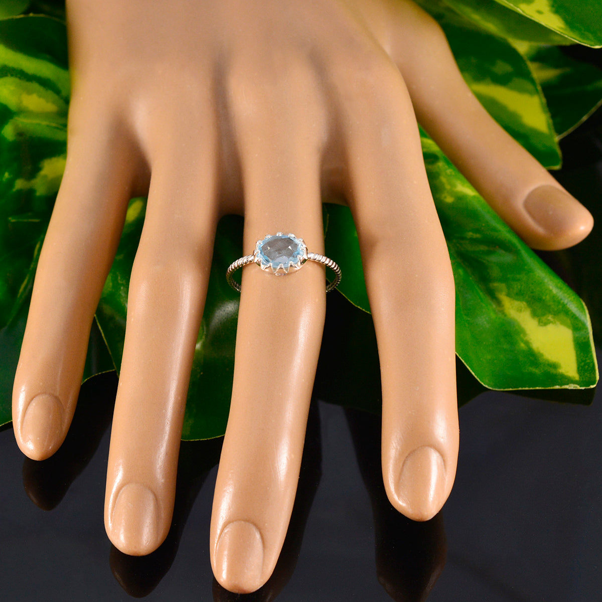 Ayaka Twist Blue Solitaire Ring