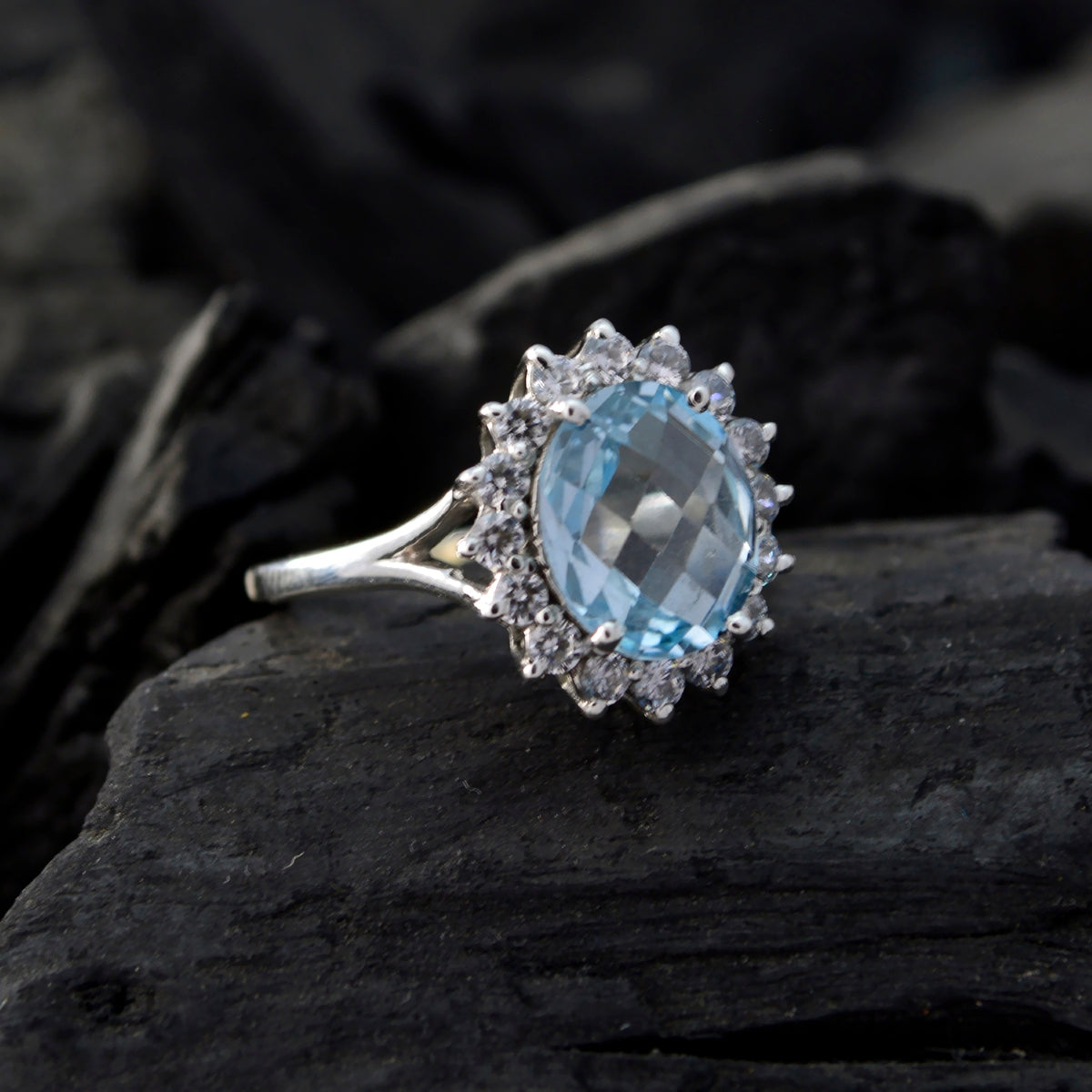 Violet Modern Blue multiple Ring