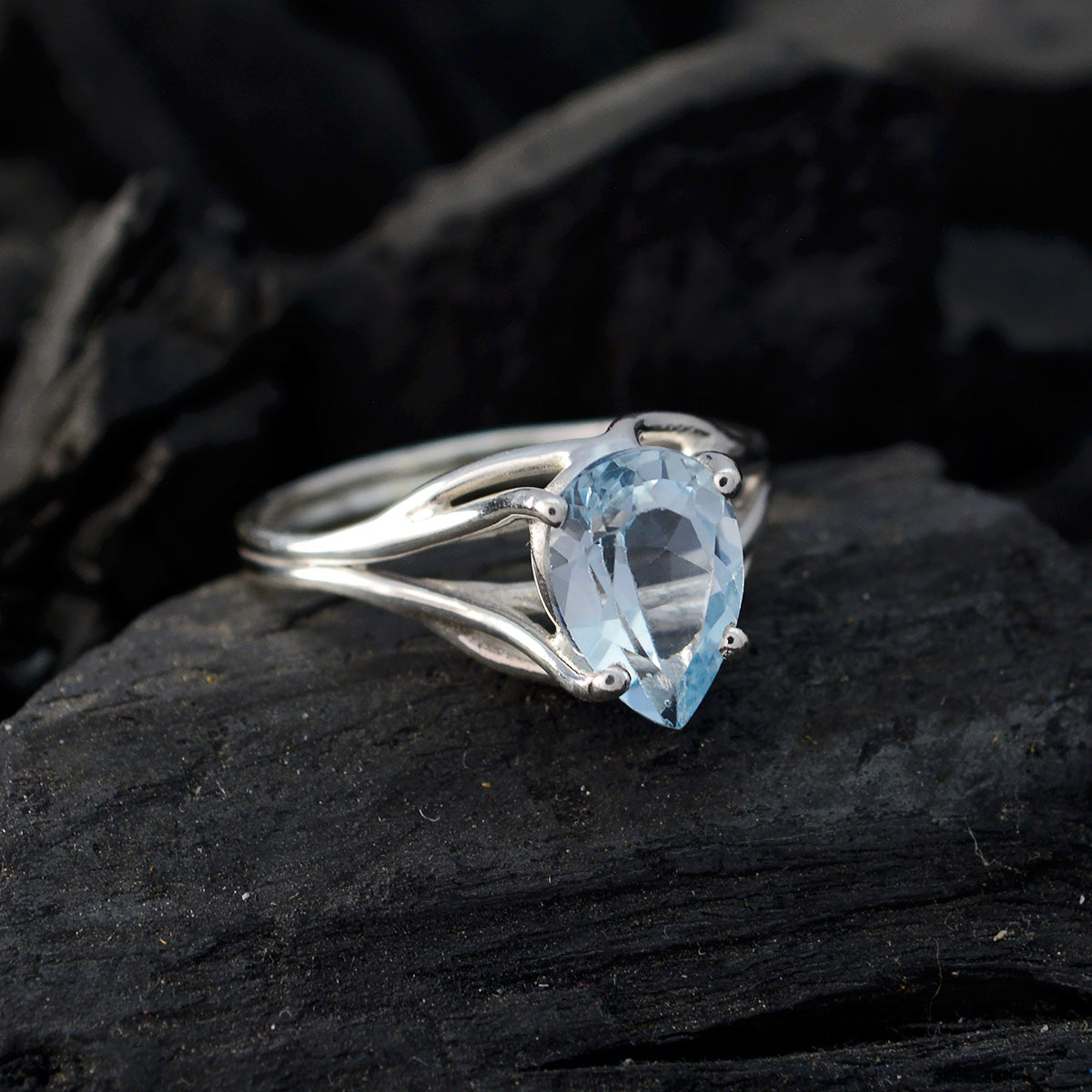 Angel Heart Blue Solitaire Ring
