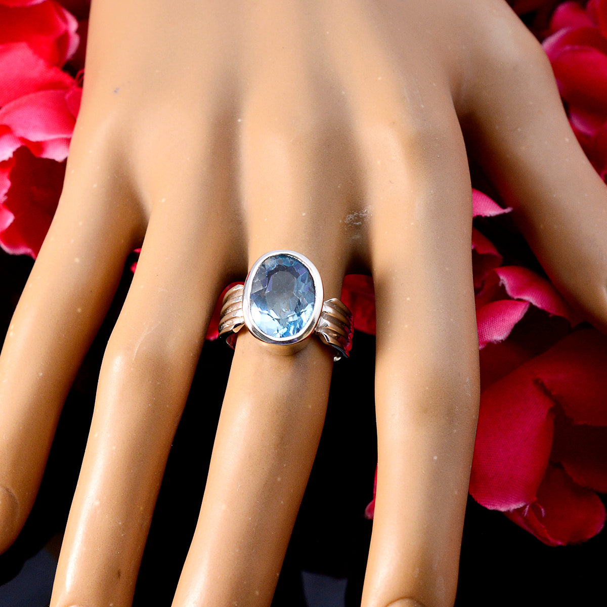Antonia Heritage Blue Solitaire Ring