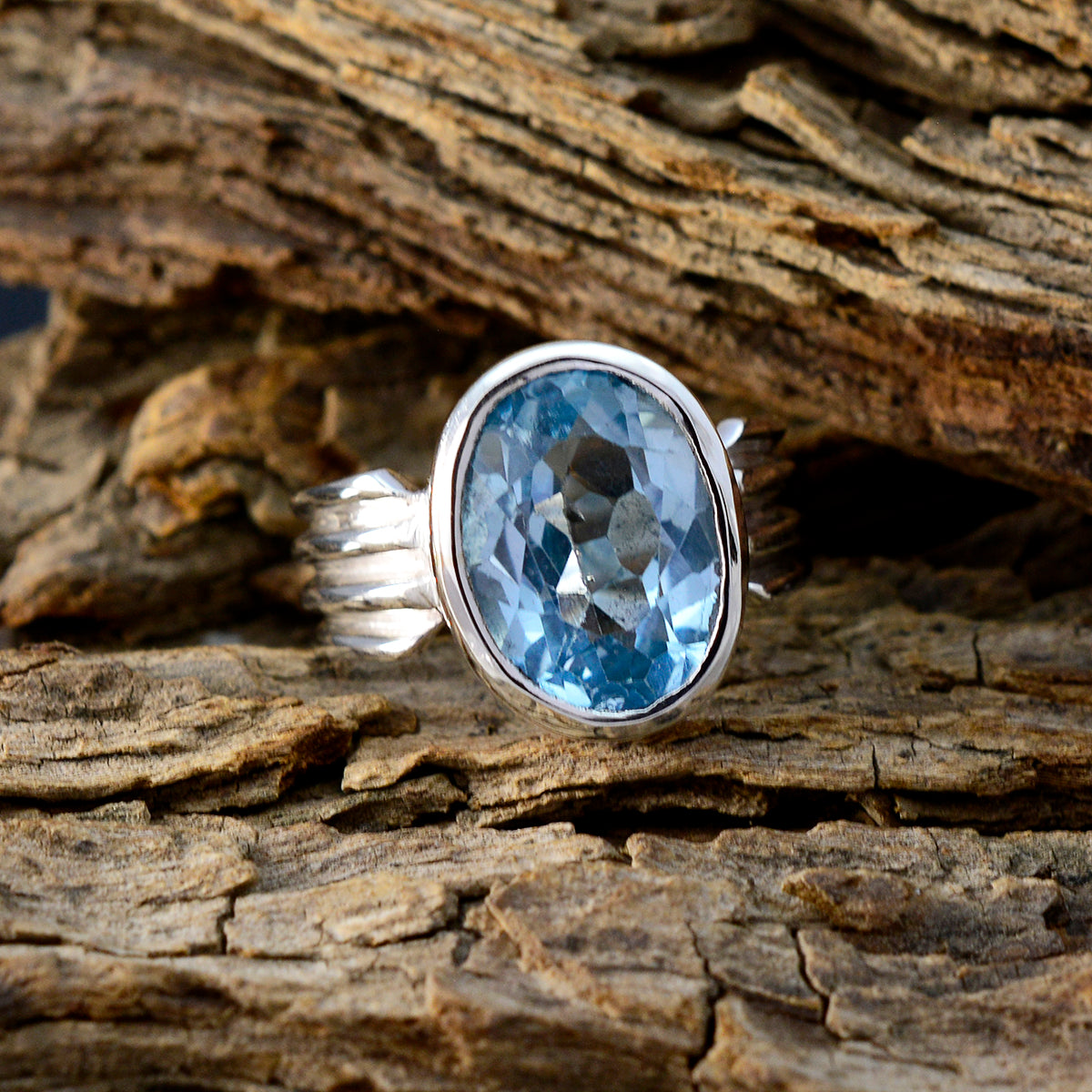 Antonia Heritage Blue Solitaire Ring