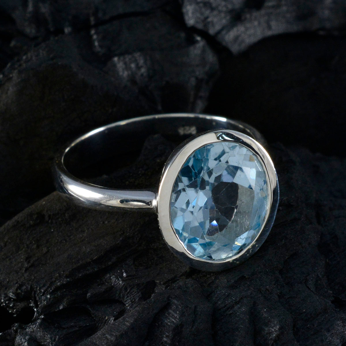 Luisa Modern Blue Solitaire Ring