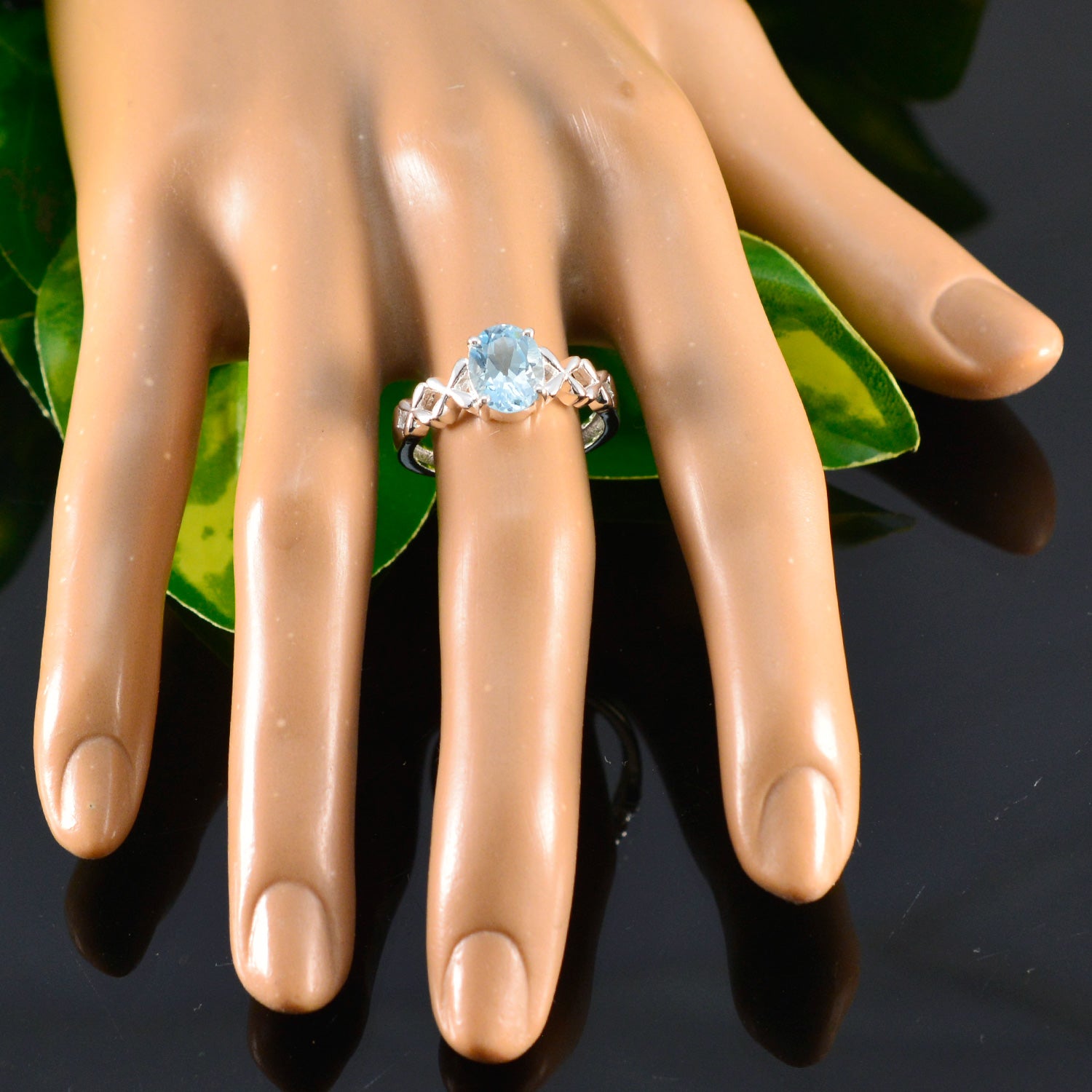 Saanvi Twist Blue Solitaire Ring