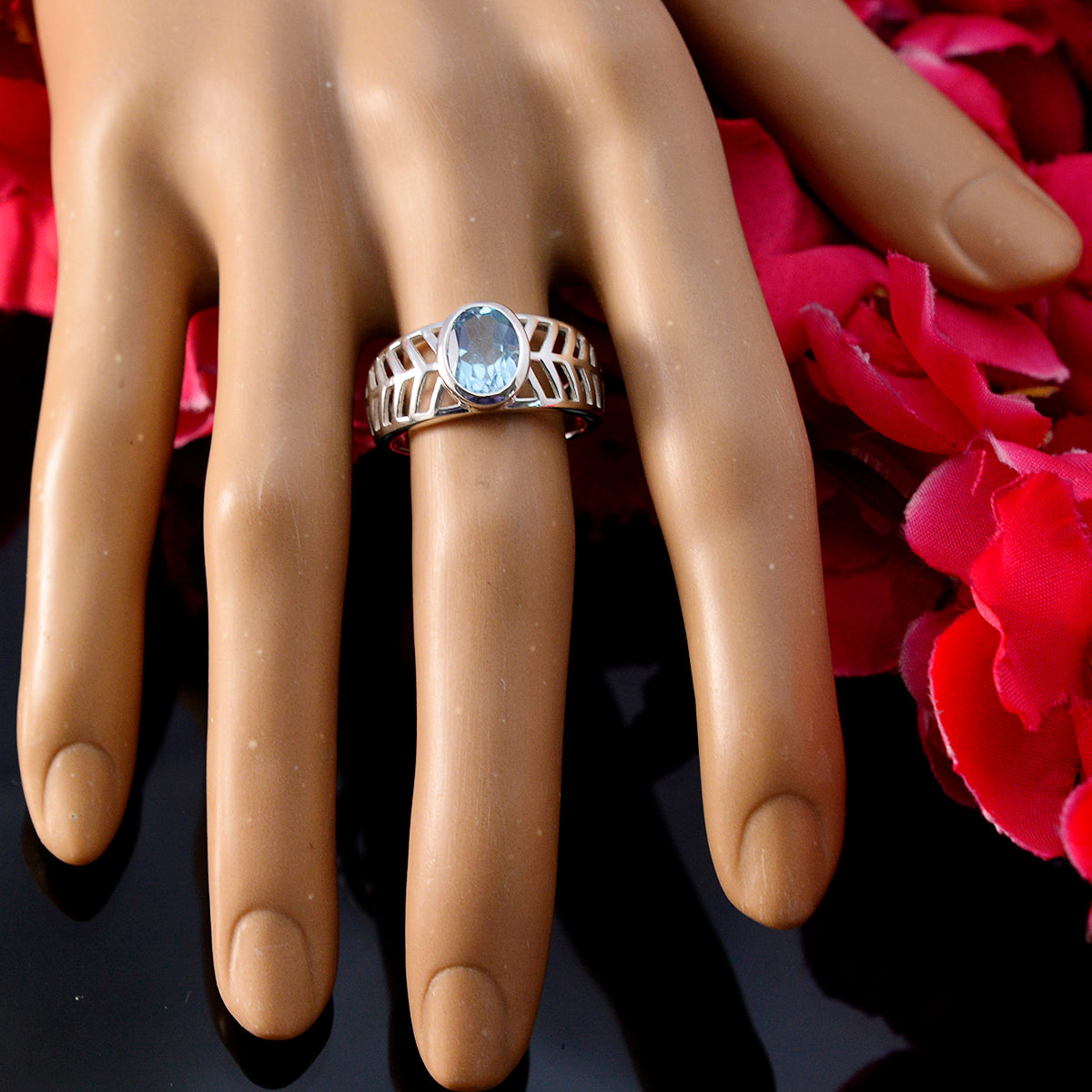 Sofia Rope-Wire Blue Solitaire Ring