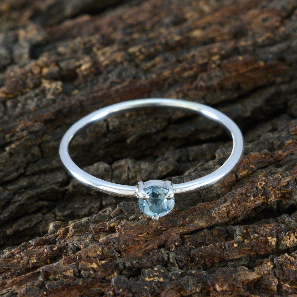 Meera Romantic Blue Solitaire Ring