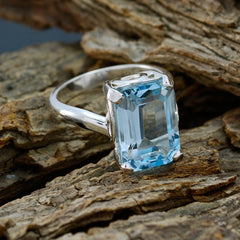 Natcha Fairytale Blue Solitaire Ring