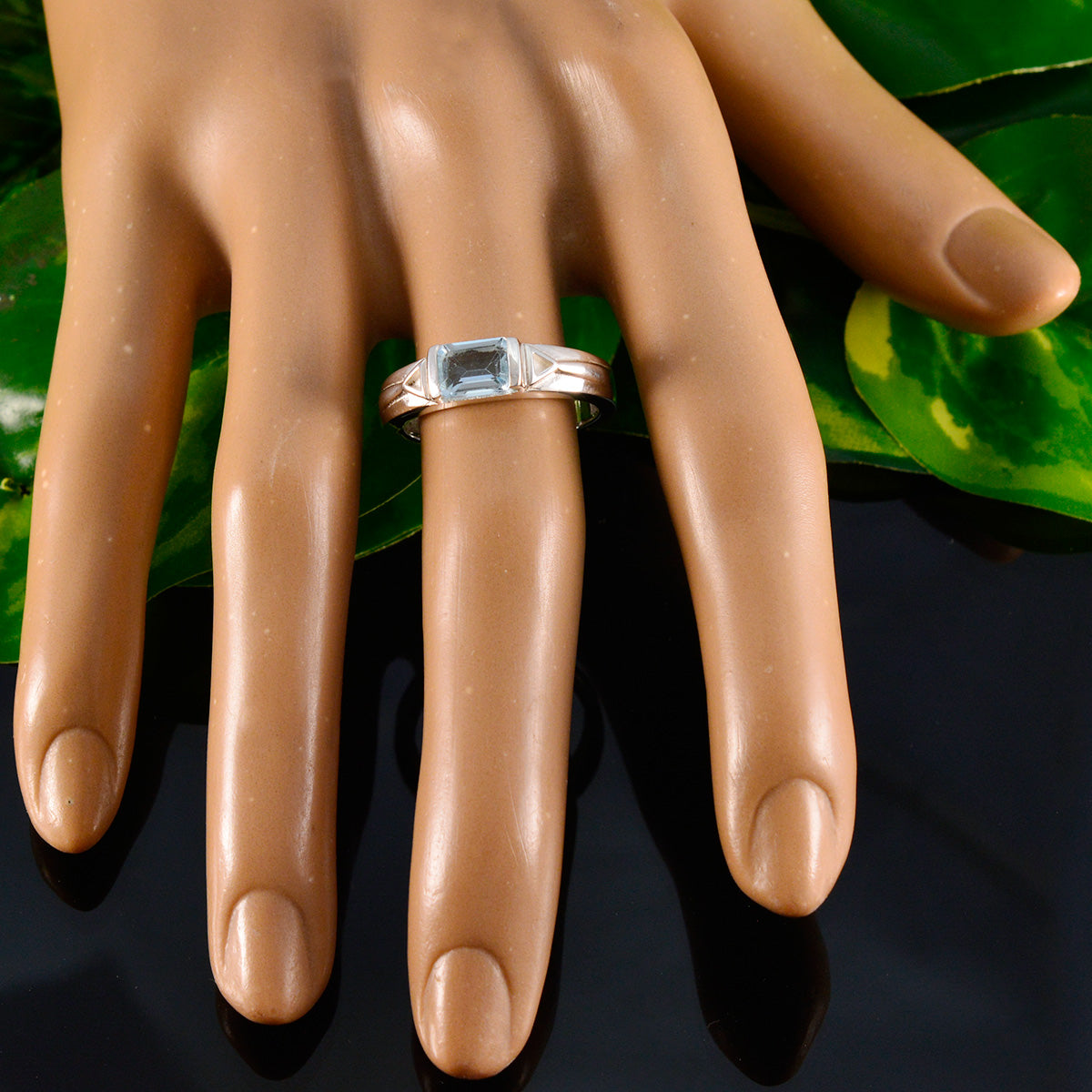 Ananya Feminine Blue Solitaire Ring