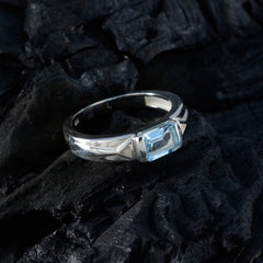 Ananya Feminine Blue Solitaire Ring