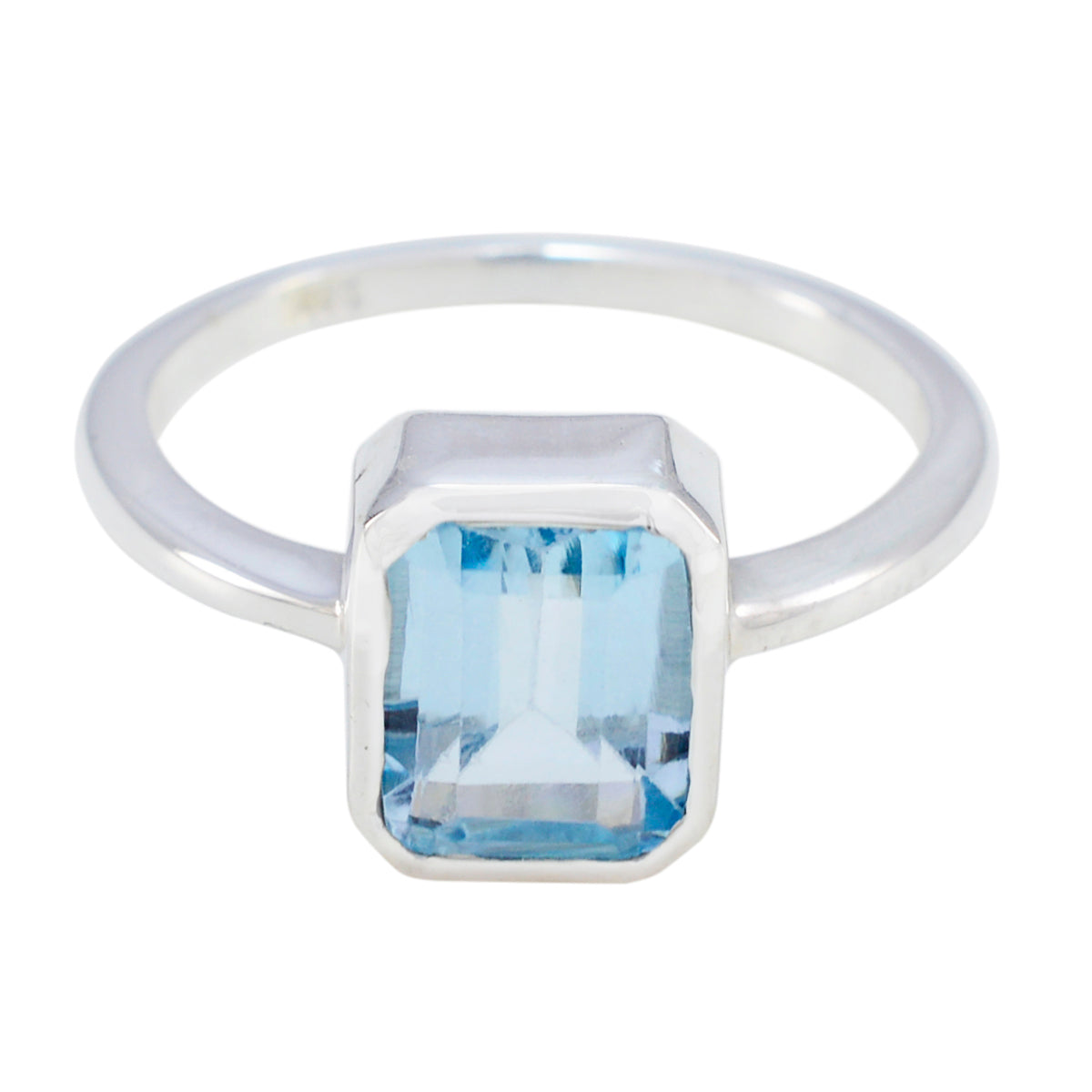 Hua Modern Blue Solitaire Ring Blue Topaz Blue