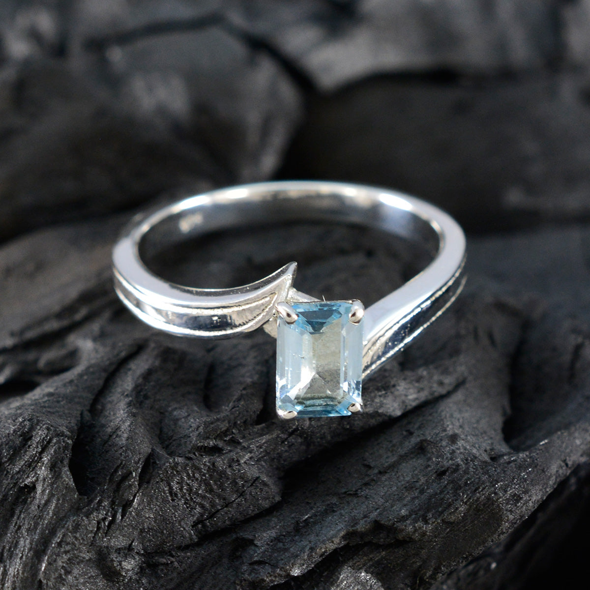 Teresa Artisan Blue Solitaire Ring