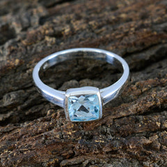Amanda Feminine Blue Solitaire Ring