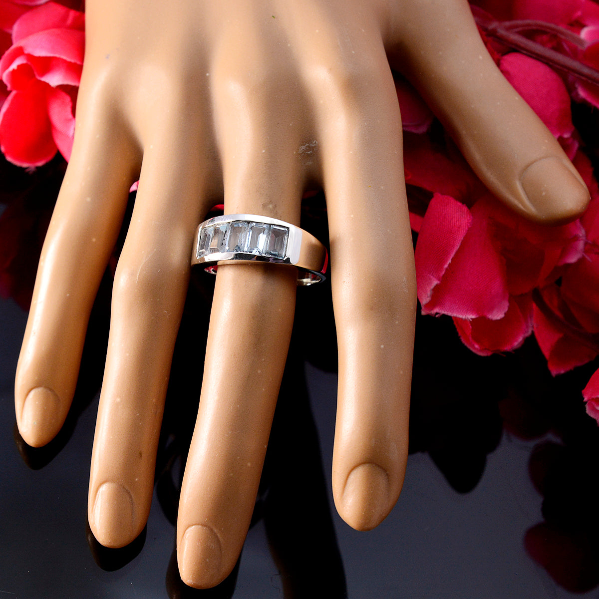 Luna Abstract Blue Penta Ring