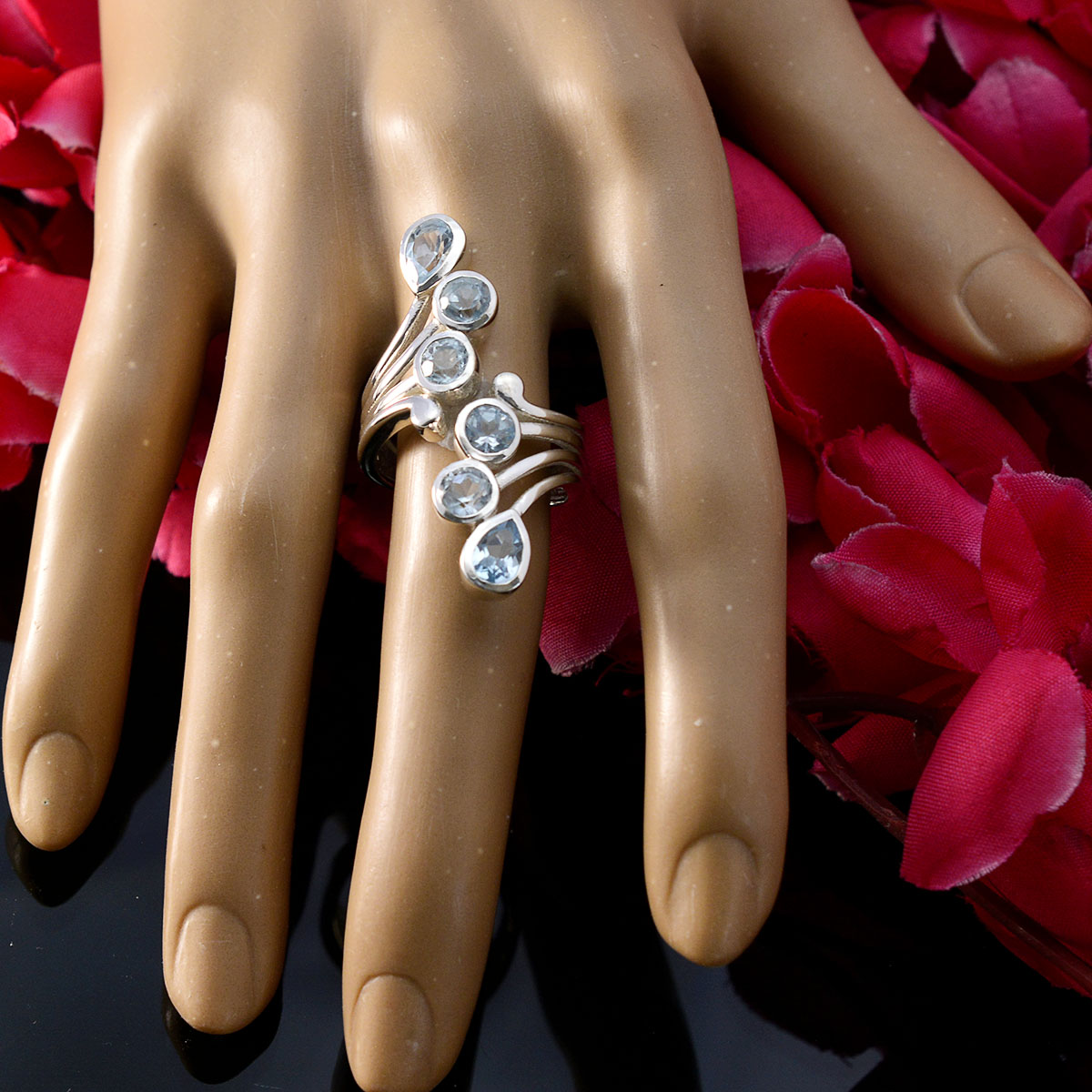 Putri Contemporary Blue Hexa Ring