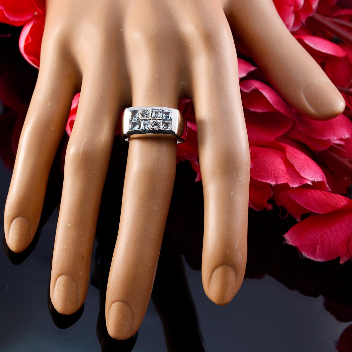 Lakshmi Feminine Blue octa Ring