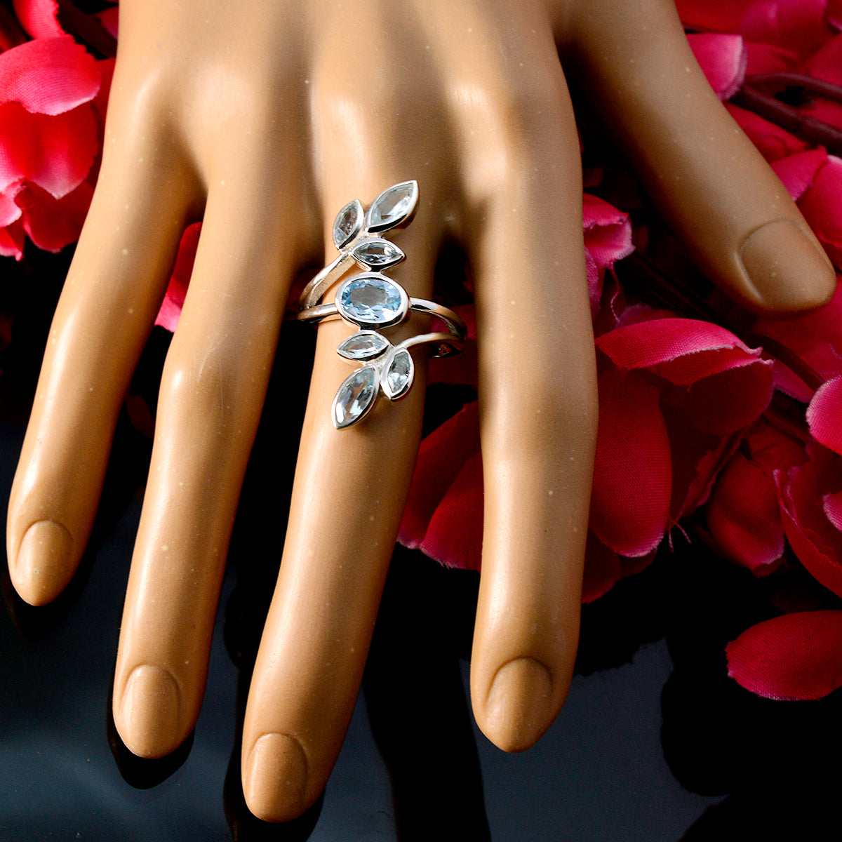 Ananya Leafy Blue Hepta Ring