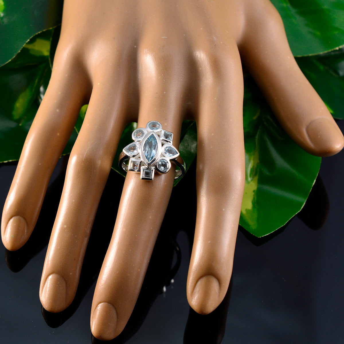 Lucy Trendy Blue navratna Ring
