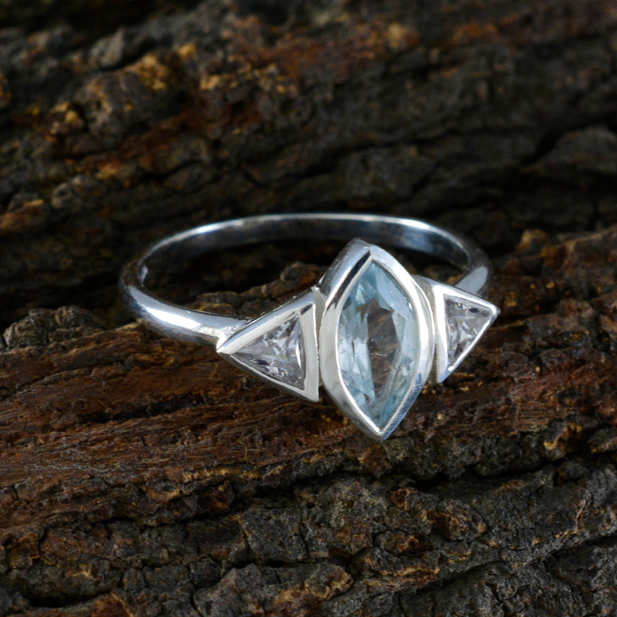 Chen Fairytale Blue Trilogy Ring