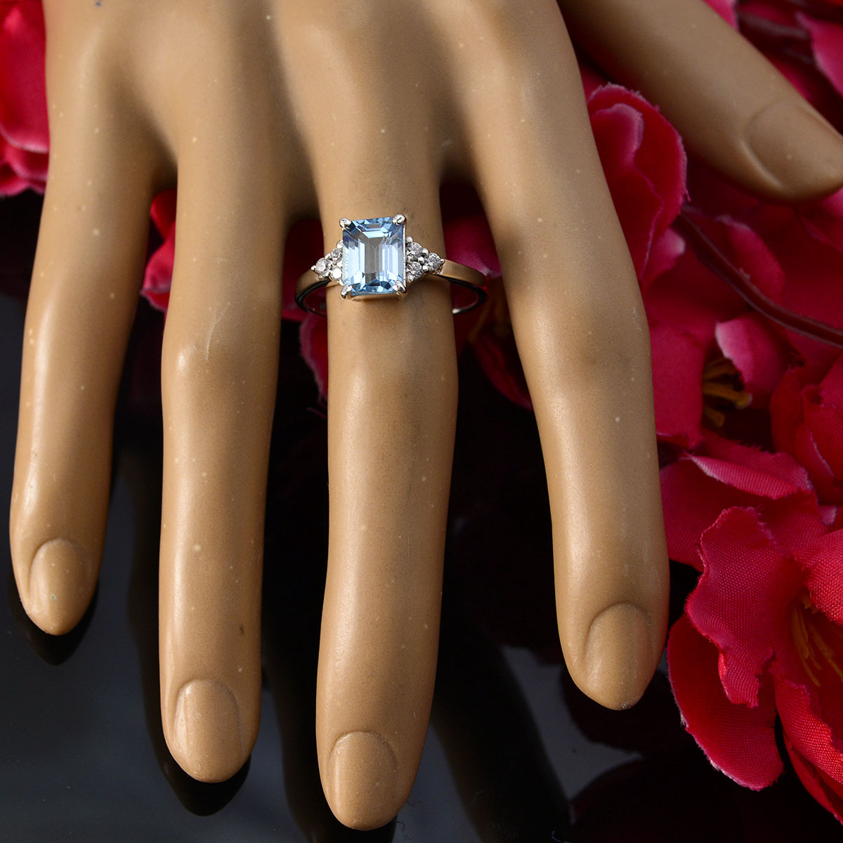 Abigail Modern Blue Halo Ring
