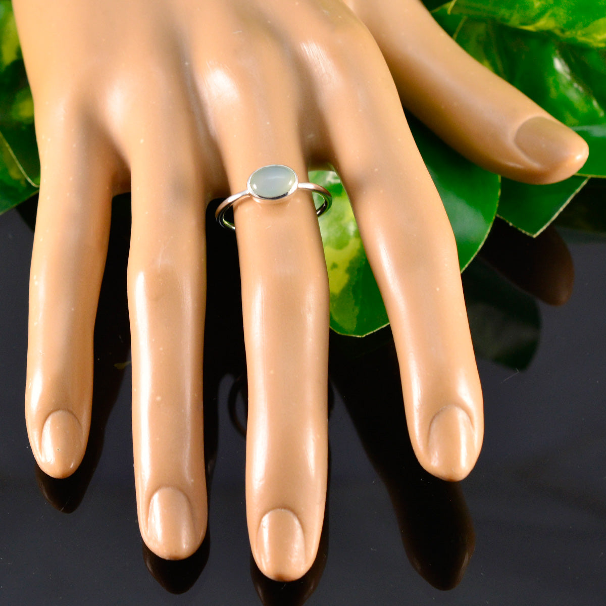 Isabelle Feminine Aqua Solitaire Ring