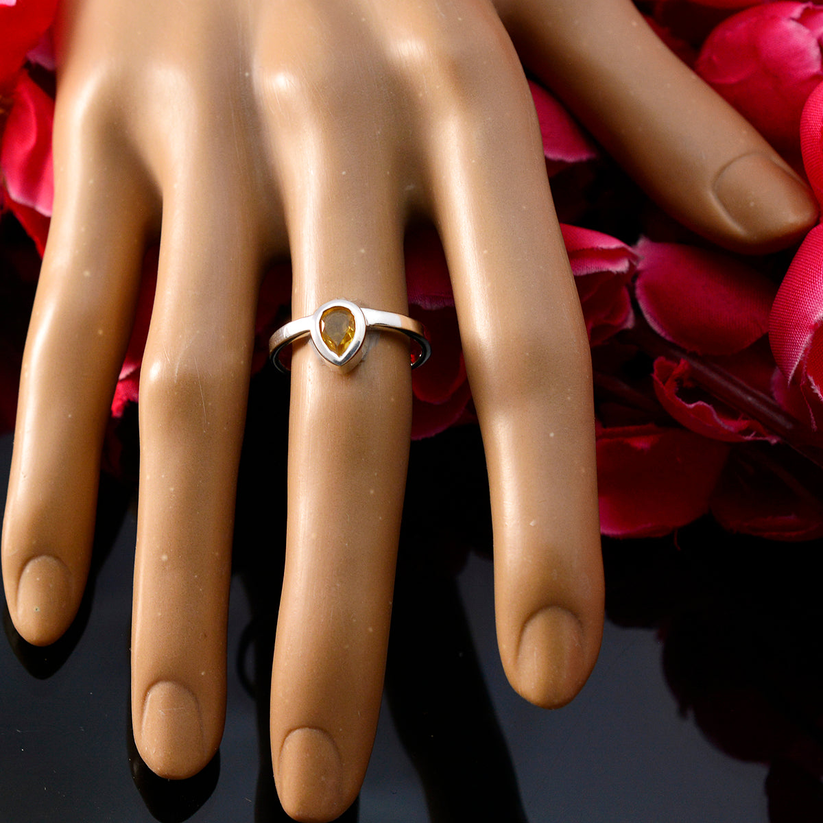 Victoria Romantic Yellow Solitaire Ring
