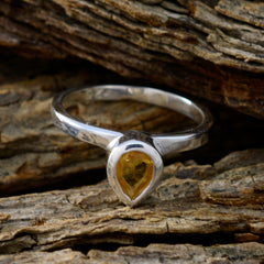 Victoria Romantic Yellow Solitaire Ring