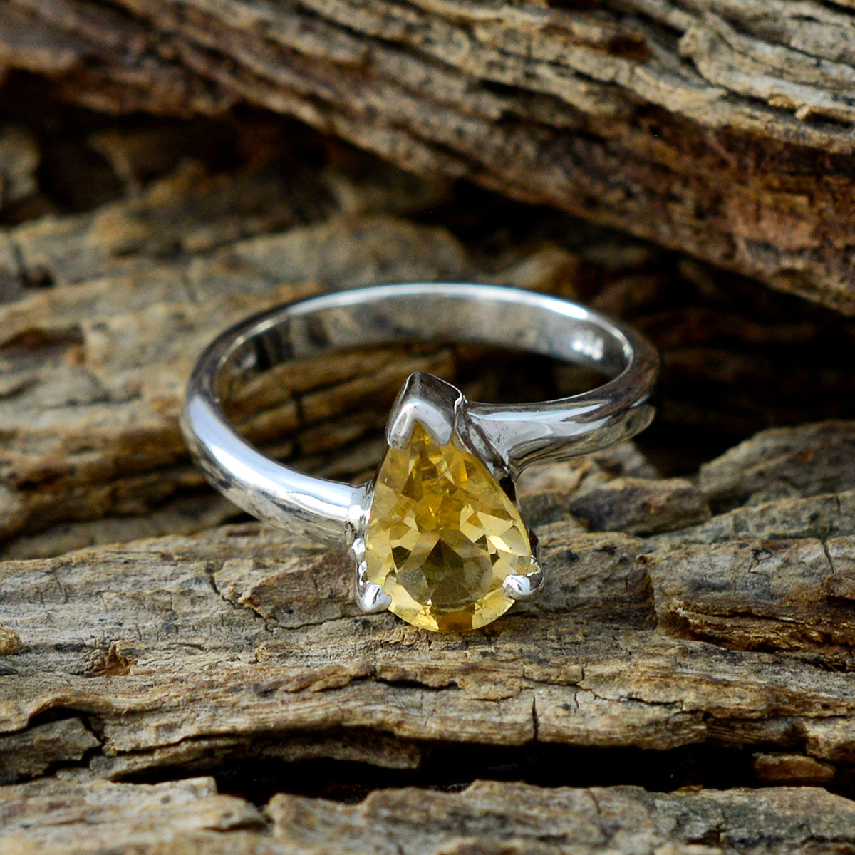 Yuki Sophisticated Yellow Solitaire Ring